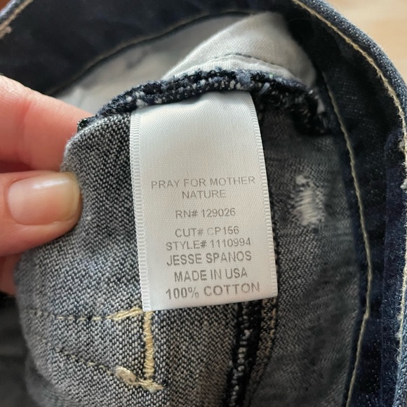 Pray for Mother Nature Jean, W 28 USA - Picture 7 of 7